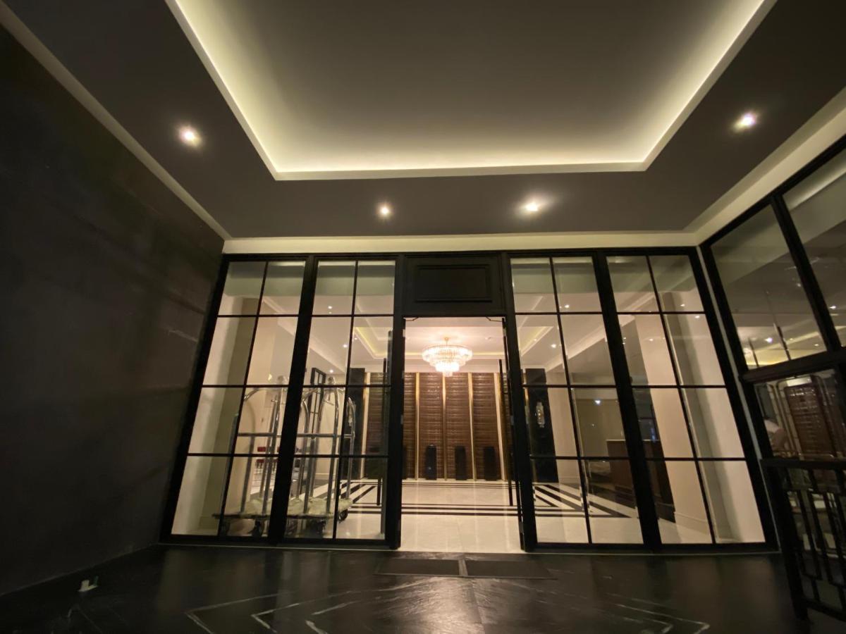 Maia Hotel Джакарта Экстерьер фото